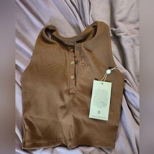 Buffbunny Henley crop